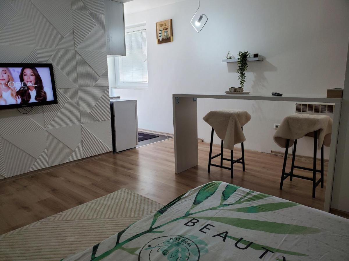 Sleep And Drive Apartamento Saraievo Exterior foto